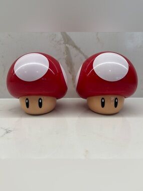 2 Paladone Nintendo Super Mario Bros Red Touch Mushrooms Lights with Sound